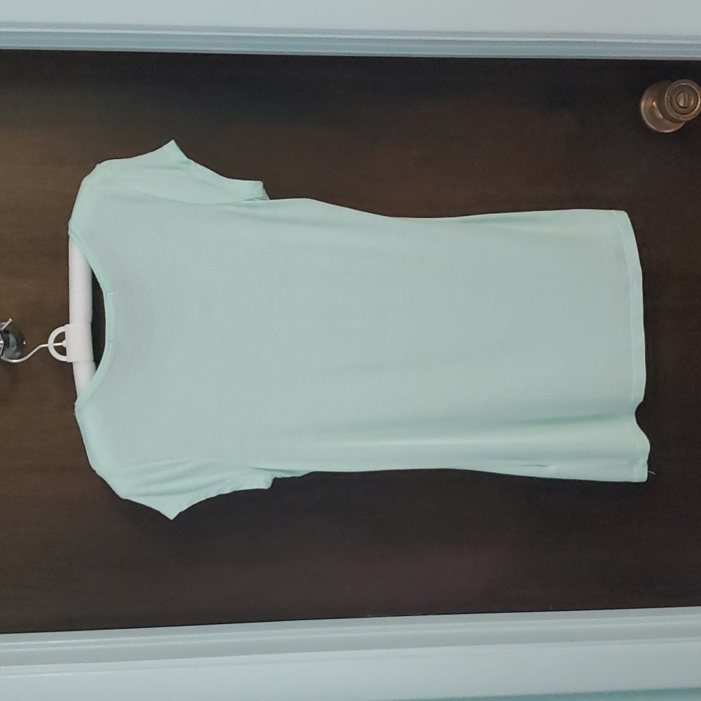 GNW Tee - Picture 3 of 5